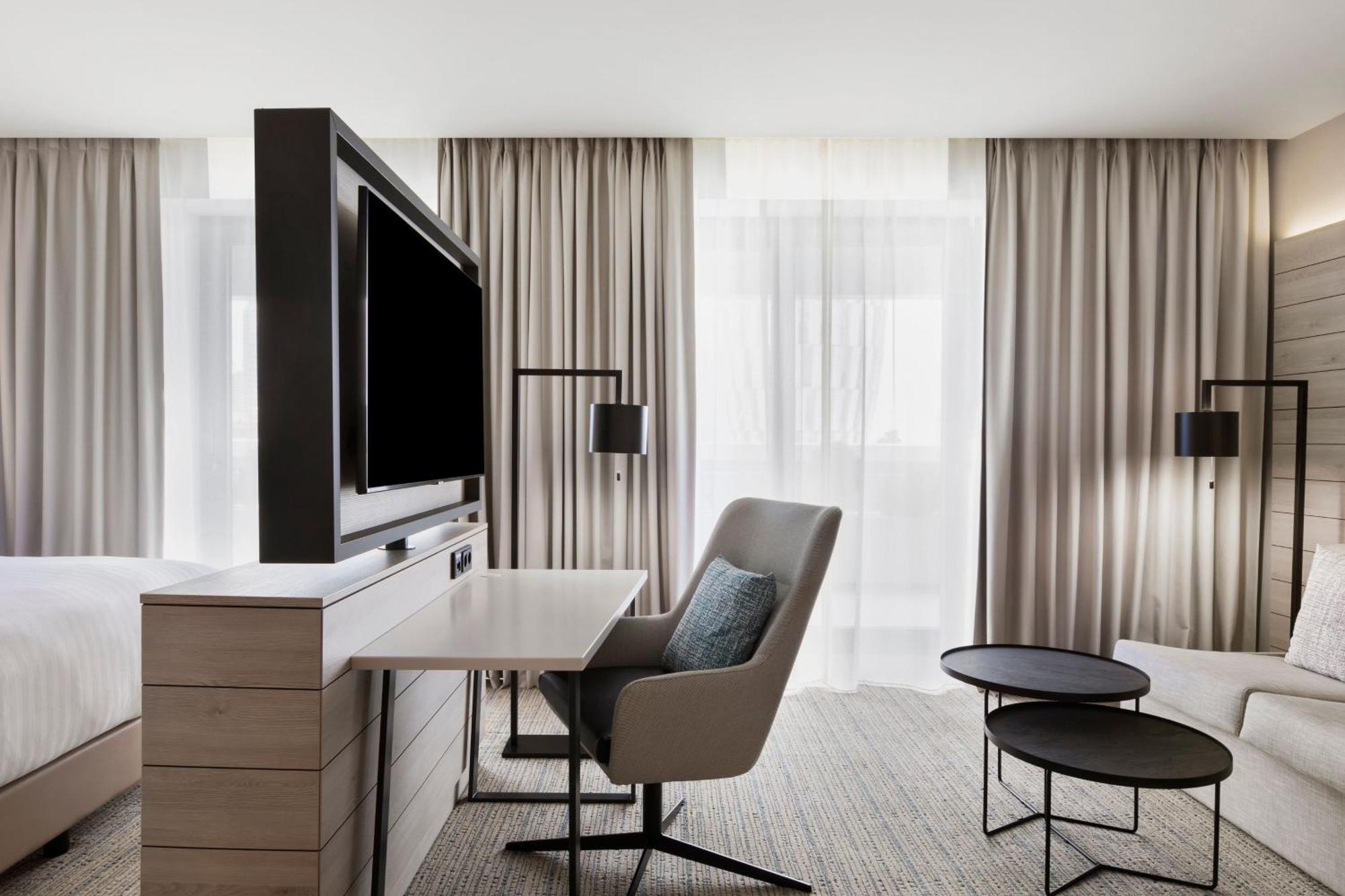 Courtyard By Marriott Batumi Hotel Екстериор снимка