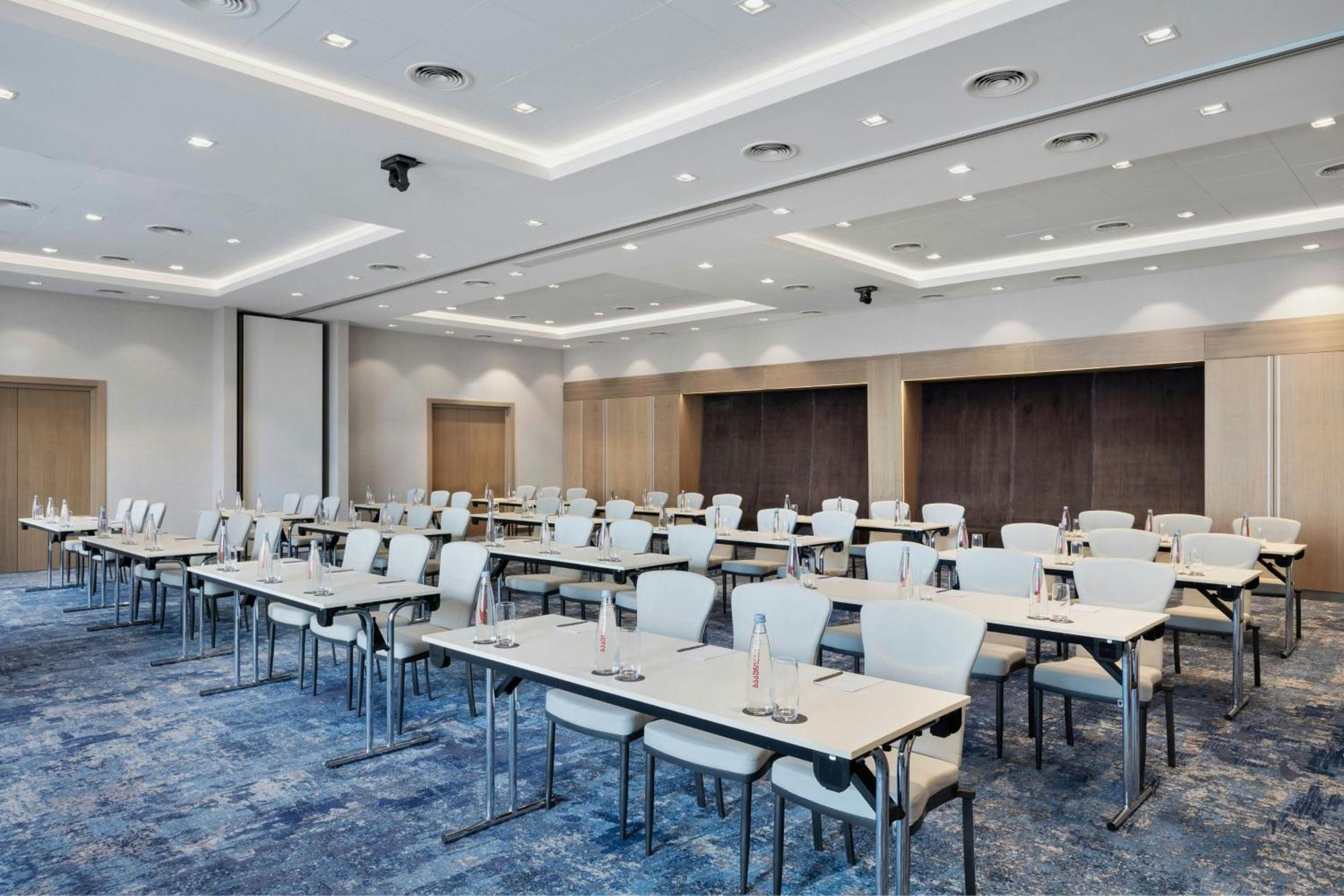 Courtyard By Marriott Batumi Hotel Екстериор снимка