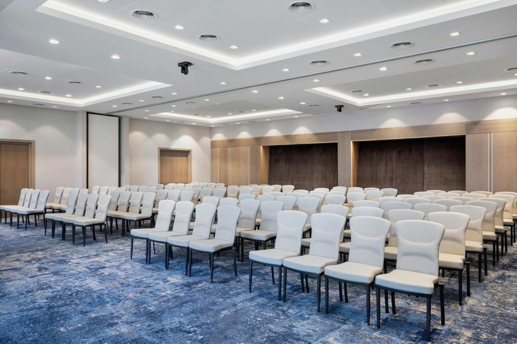 Courtyard By Marriott Batumi Hotel Екстериор снимка