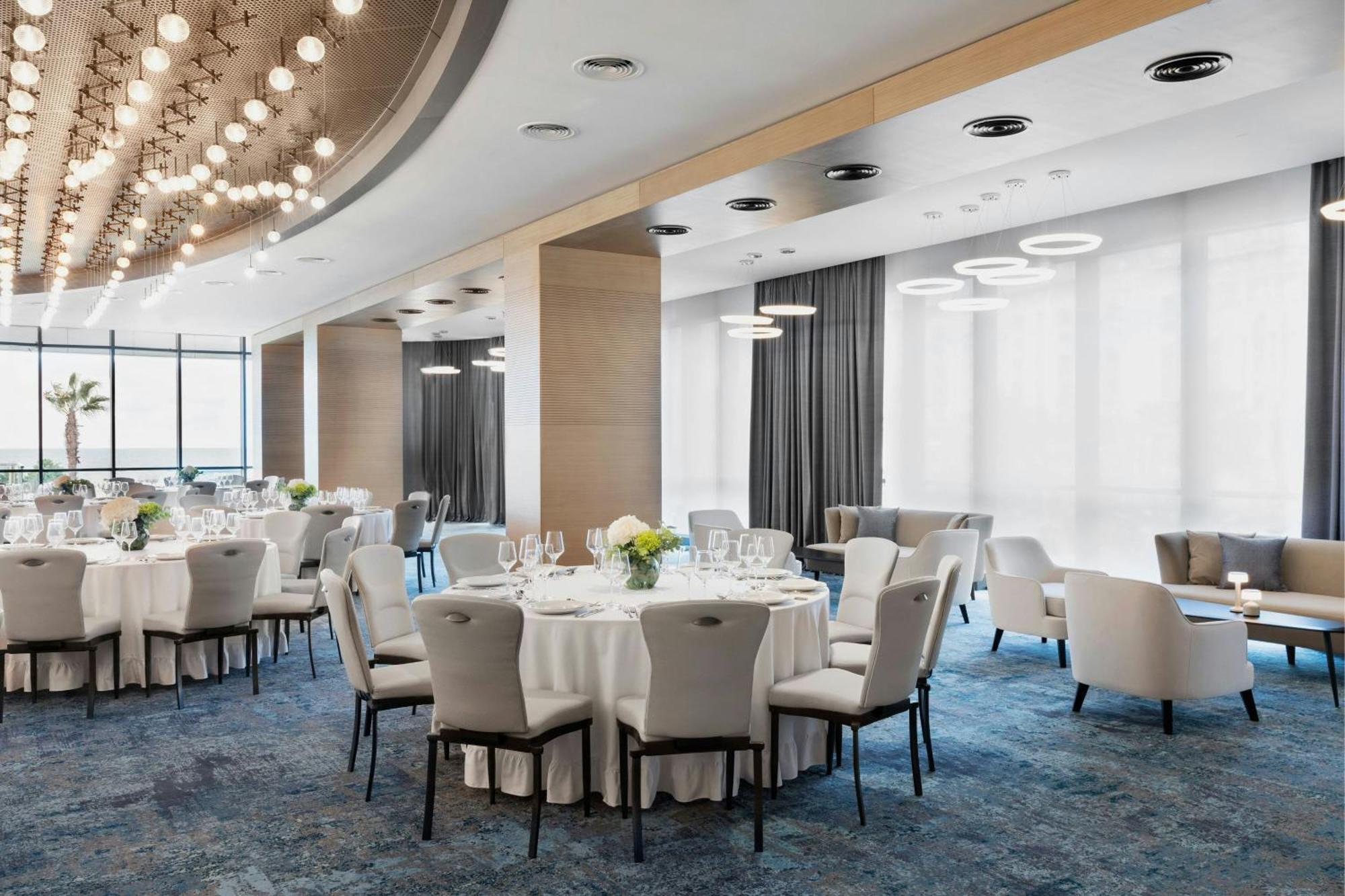 Courtyard By Marriott Batumi Hotel Екстериор снимка