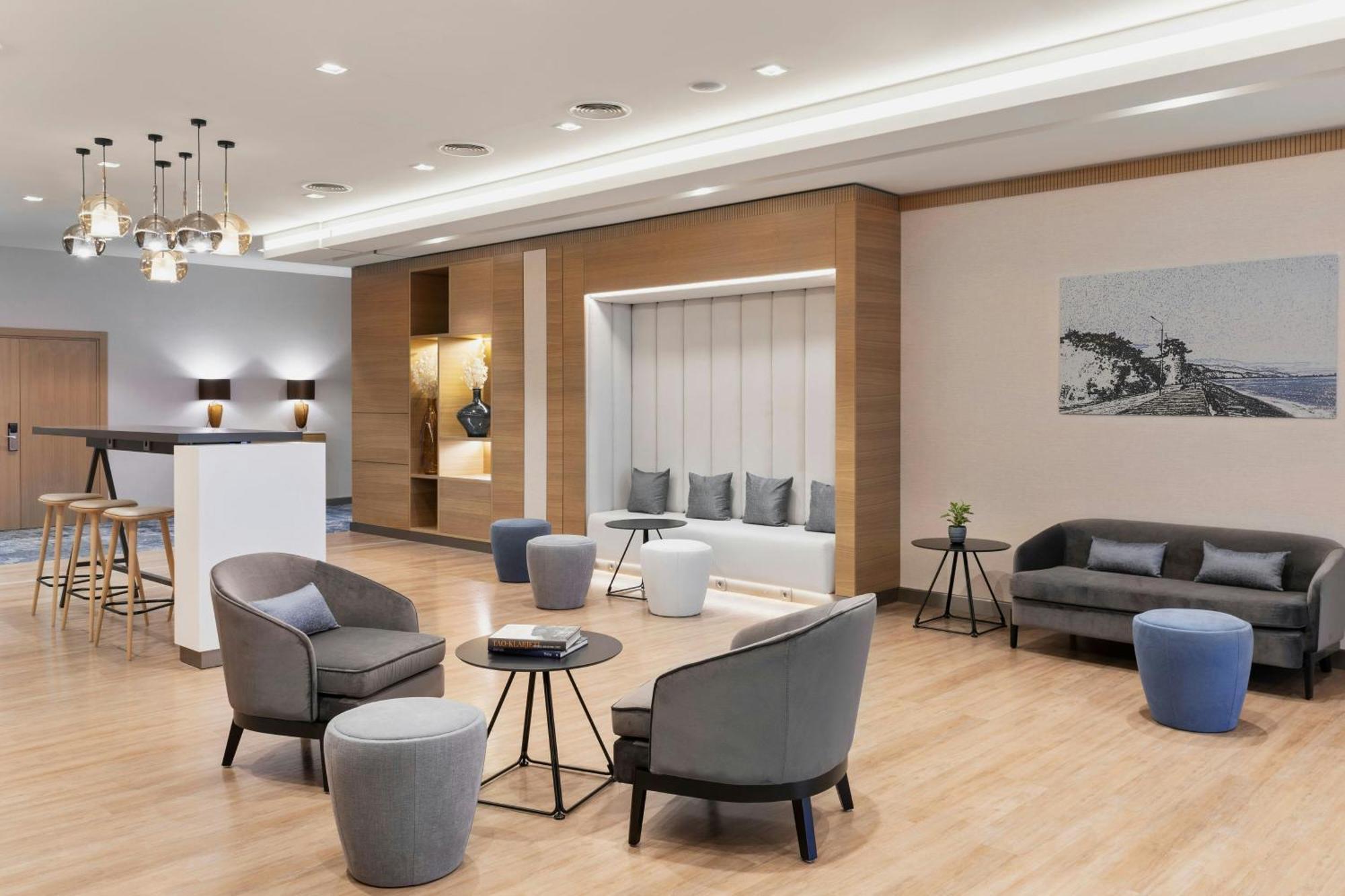 Courtyard By Marriott Batumi Hotel Екстериор снимка
