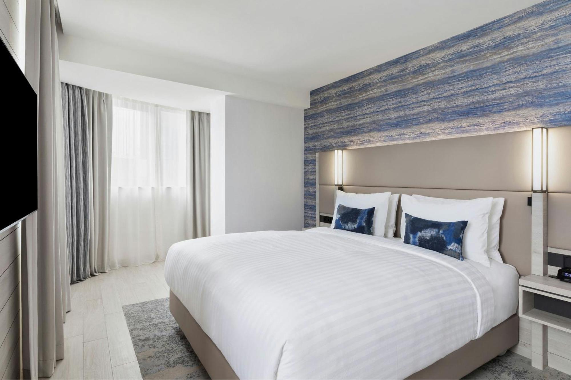 Courtyard By Marriott Batumi Hotel Екстериор снимка