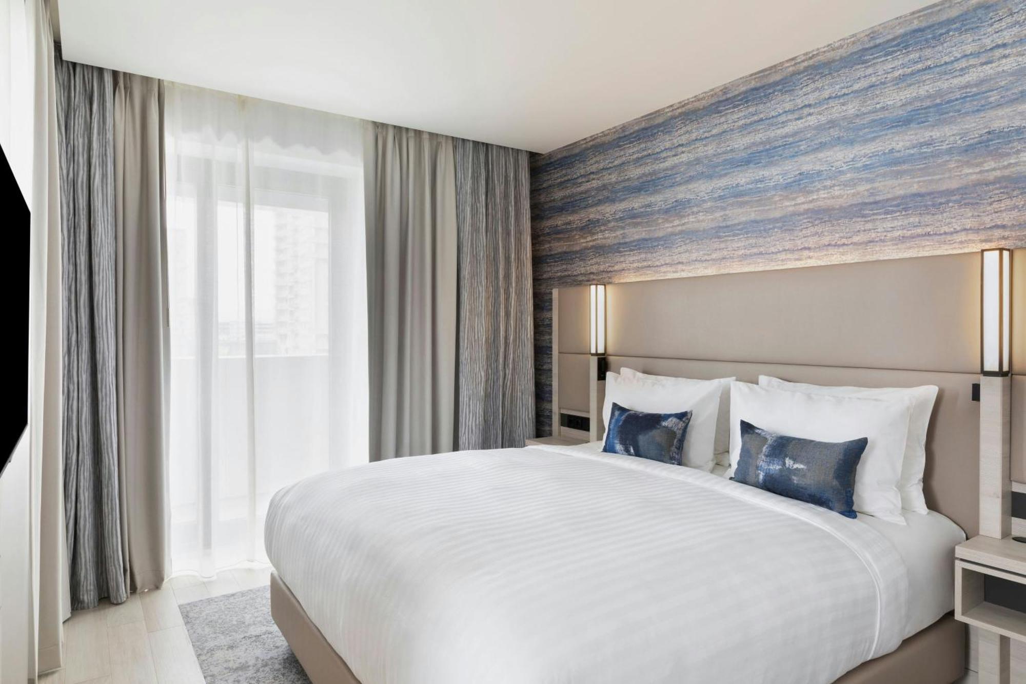 Courtyard By Marriott Batumi Hotel Екстериор снимка