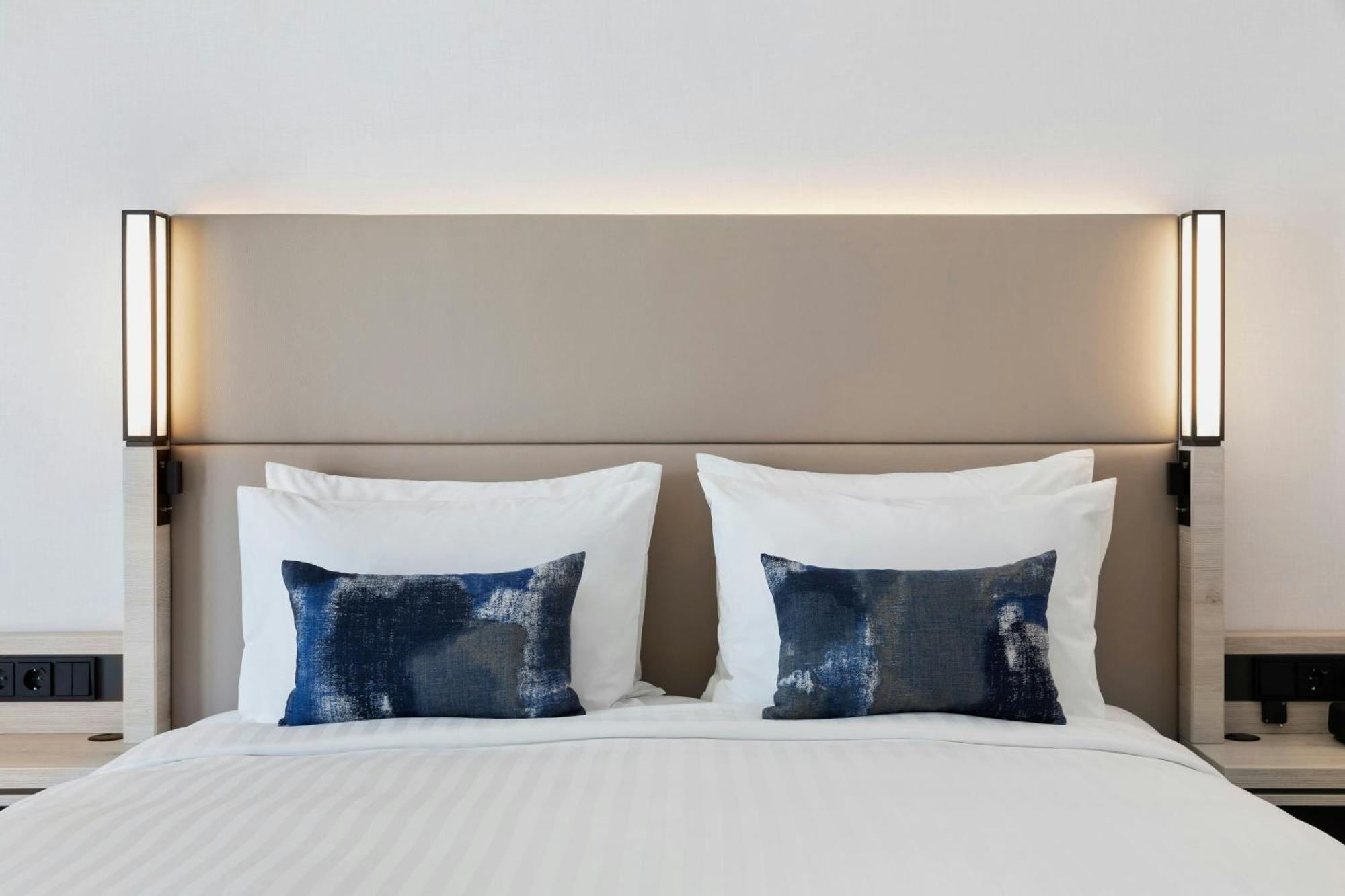 Courtyard By Marriott Batumi Hotel Екстериор снимка