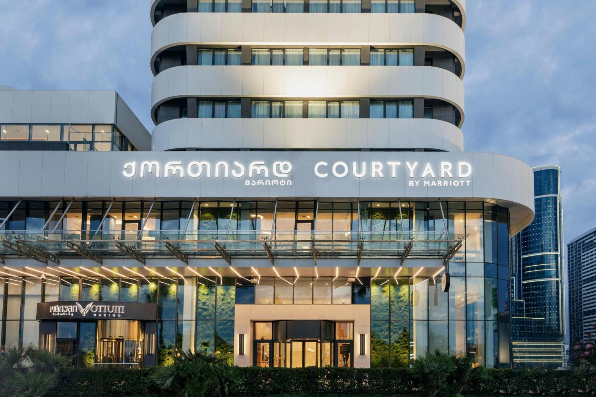 Courtyard By Marriott Batumi Hotel Екстериор снимка