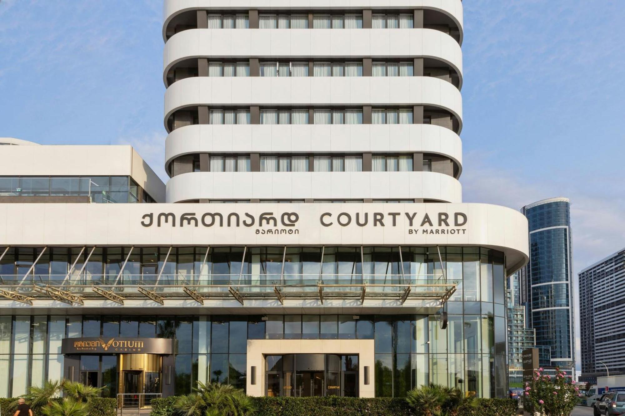 Courtyard By Marriott Batumi Hotel Екстериор снимка